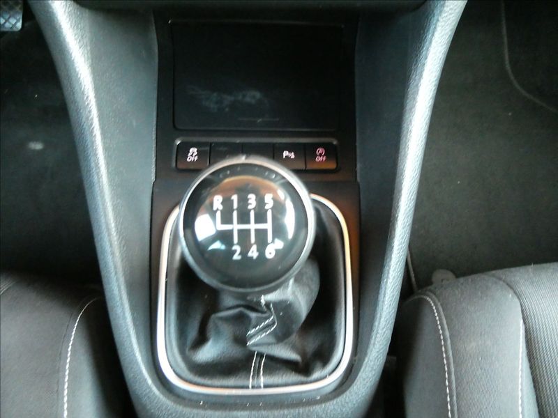 Volkswagen Golf 1,2 TSi 77kW Match,po rozvodec - fotka 30 z 53
