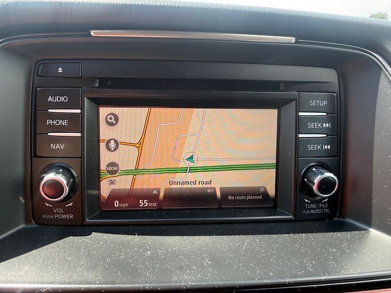 Mazda 6 Revolution Top 2,2 130 kW - fotka 18 z 23