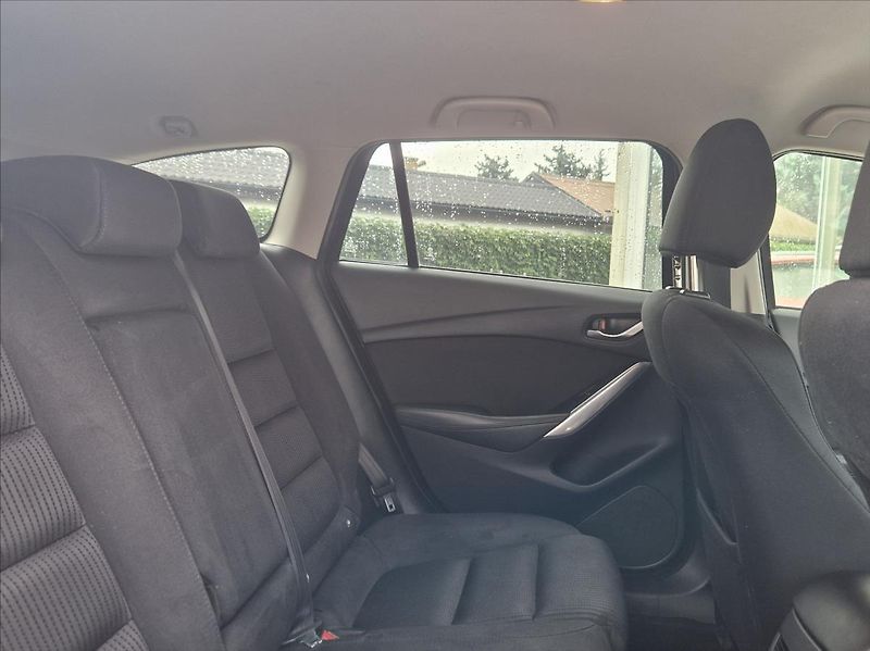 Mazda 6 2,2 D SKYACTIVE, VÝHŘEV NOSIČ - fotka 14 z 42