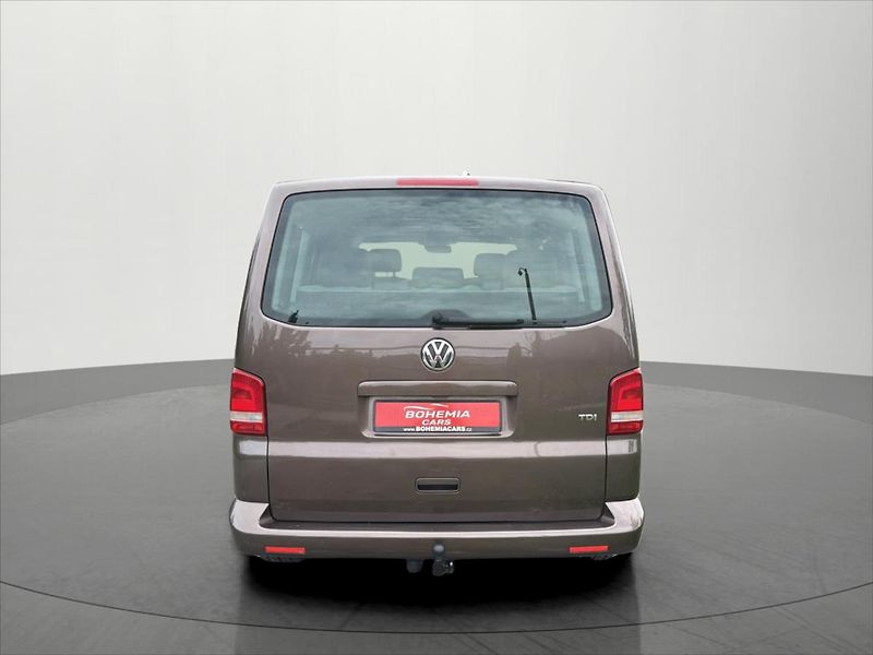 Volkswagen Multivan 2,0 TDi 103 Kw California - fotka 6 z 25