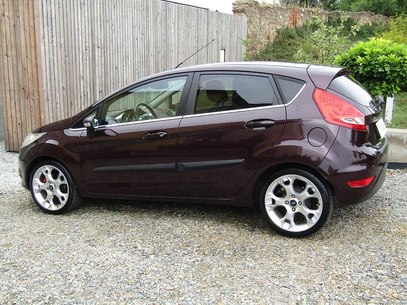 Ford Fiesta (2009) 1.6 TDCi 66kW - fotka 4 z 34