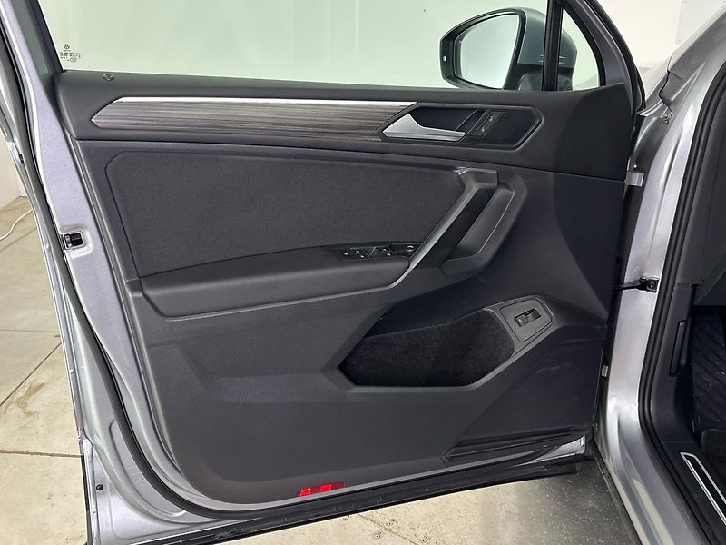 Volkswagen Tiguan Life DSG - fotka 13 z 30