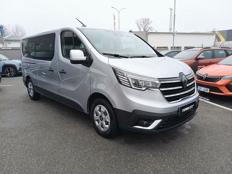 Renault Trafic (2025) L2 Equilibre Blue dCi 150 Comb - fotka 3 z 28