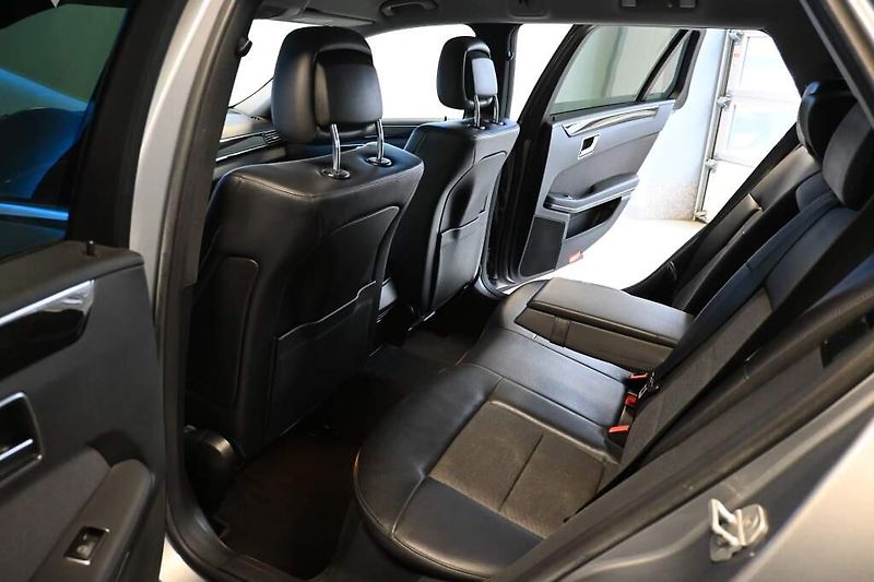 Mercedes-Benz Třídy E (2012) 2.2 220 T 7G-TRONIC Avantgarde - fotka 9 z 30