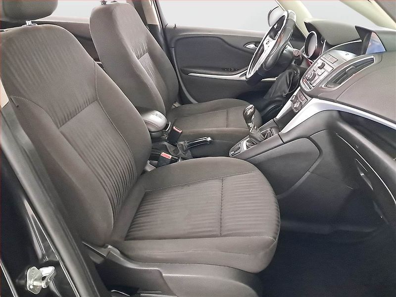 Opel Zafira (2013) 2.0 CDTI, 7 míst, nová STK - fotka 9 z 19
