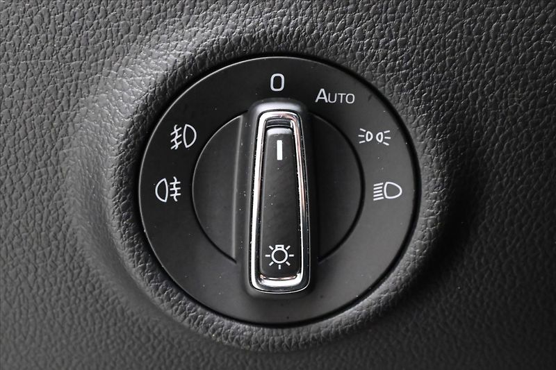 Škoda Superb 2,0 TDI 110 kW Style Záruka až - fotka 25 z 30