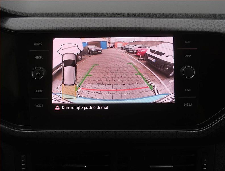 Volkswagen T-Cross (2023) 1.0 TSI - fotka 16 z 17
