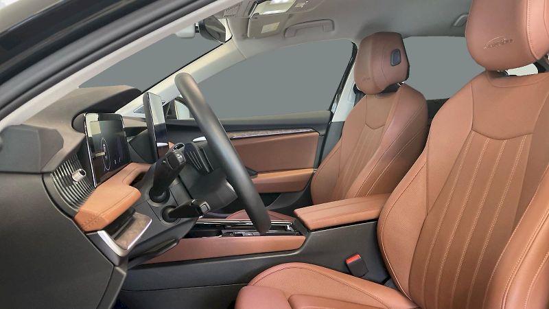 Škoda Superb (2025) Laurin&Klement 2.0TSI 195kW DS - fotka 22 z 36