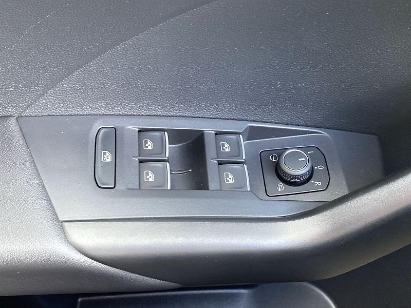 Volkswagen T-Cross (2022) 1.0 TSI Style - fotka 22 z 29