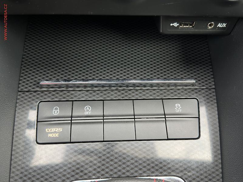 Škoda Octavia (2016) 2.0TDi, ČR, DSG, bixen - fotka 17 z 19