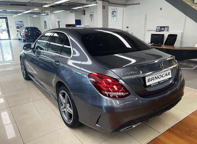Mercedes-Benz Třídy C C 220d, 4 MATIC, AMG PAKET, ČR - fotka 4 z 27