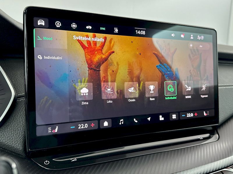 Škoda Octavia (2025) Combi DSG 2.0TSI 150kW 4x4 Spo - fotka 21 z 36