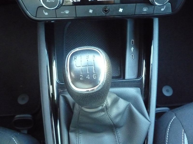 Škoda Kamiq (2024) 1,0TSi 85kW Selection - fotka 11 z 24