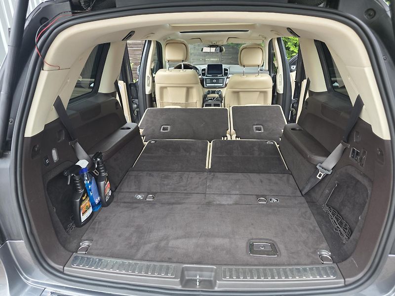 Mercedes-Benz GLS (2016) 500 V8  - fotka 4 z 32