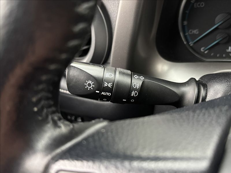 Toyota RAV4 2,5 114kW HYBRID LED KŮŽE 360° - fotka 10 z 45