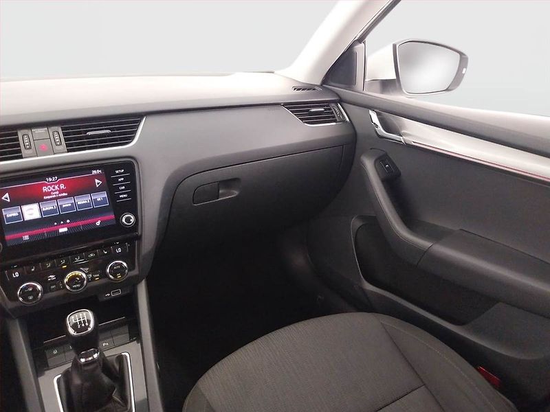 Škoda Octavia (2017) Style 1.4 TSI, Tempomat - fotka 8 z 21
