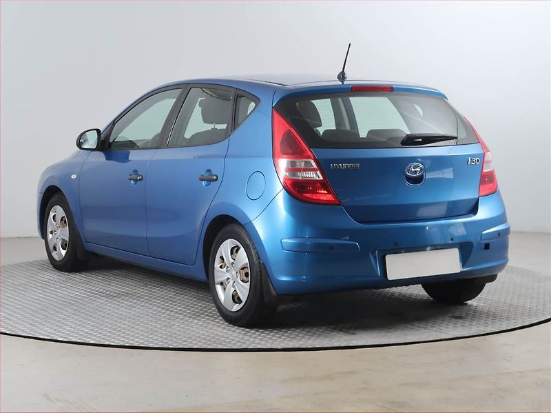 Hyundai i30 (2010) 1.4 CVVT, Serv.kniha - fotka 4 z 13