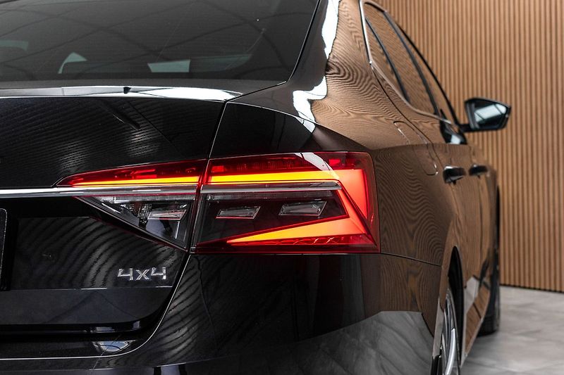 Škoda Superb TDI 147kW 4x4*L&K*WEBASTO*ČR 1 - fotka 44 z 48