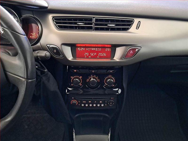 Citroën C3 (2014) 1.2 VTi, nová STK - fotka 12 z 16