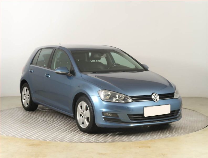 Volkswagen Golf (2013) Highline 1.2 TSI, Navi - fotografie inzerátu