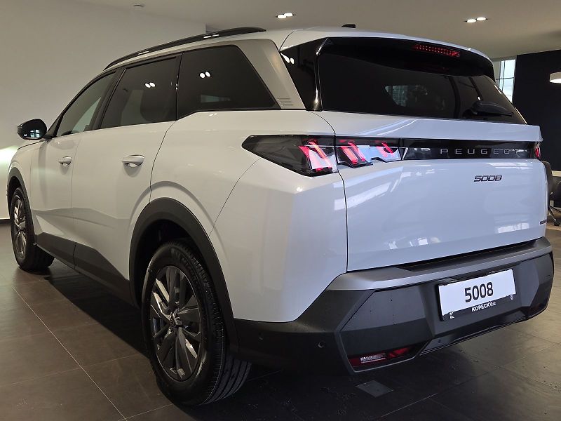 Peugeot 5008 (2025) ALLURE Hybrid 145 e-DCS6 - fotka 5 z 15