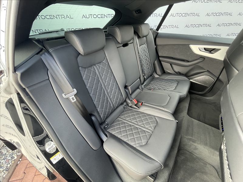 Audi Q8 3,0 TDi 50 S-line Individual - fotka 31 z 35