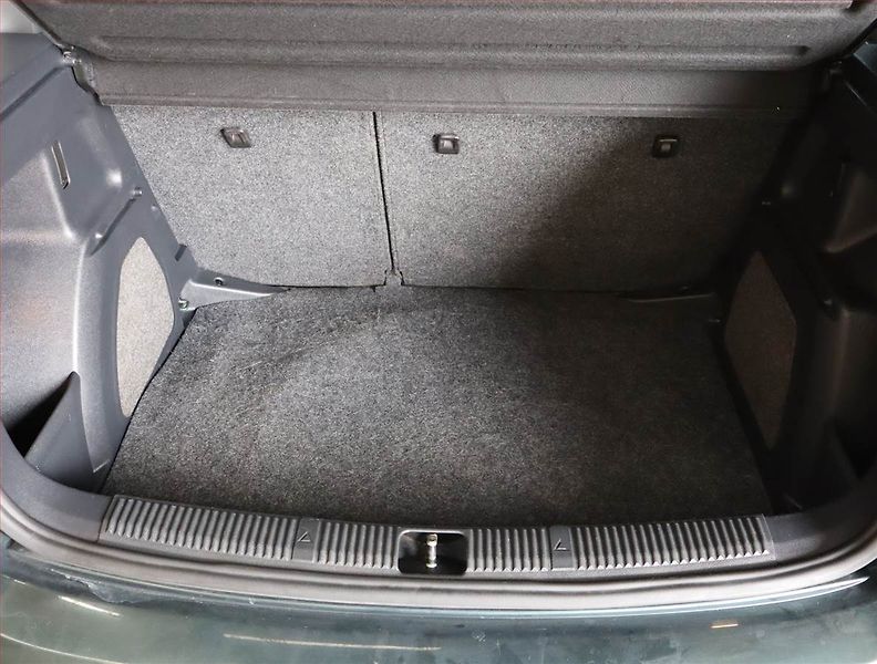 Škoda Fabia (2008) 1.4 16V, Tempomat - fotka 13 z 17