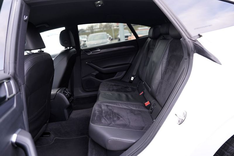 Volkswagen Arteon 2.0 TDI/4Motion/DSG/R-line - fotka 31 z 40