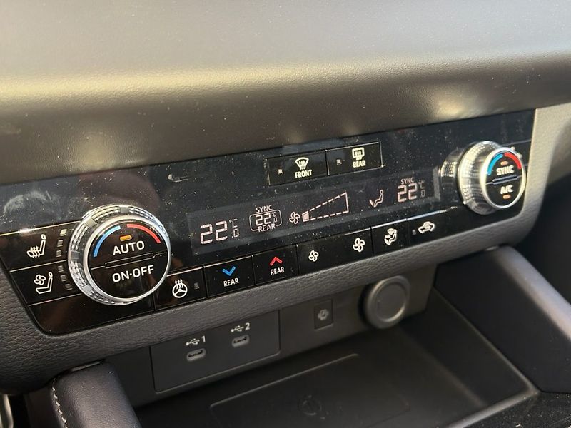 Mitsubishi Outlander (2026) INSTYLE 4×4 | 225 kW | MY25 - fotka 18 z 25