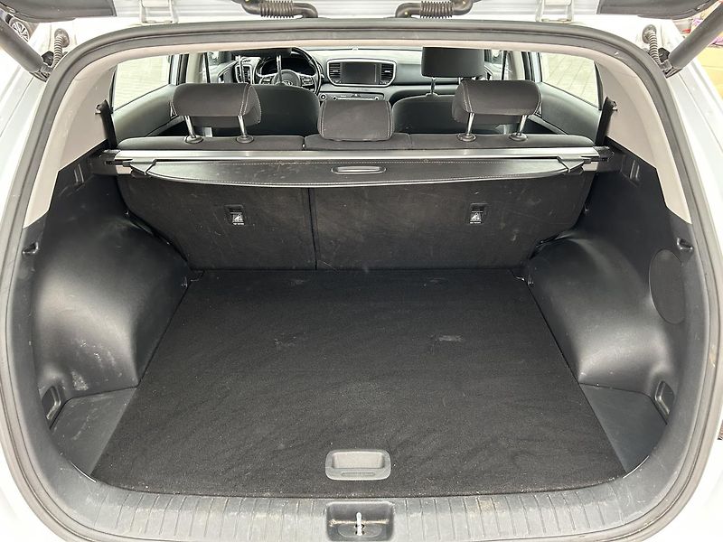 Kia Sportage 2.0 CRDi 4x4 PREMIUM (2019) - fotka 26 z 27