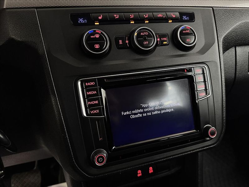 Volkswagen Caddy MAXI 2.0TDI 110kW DSG 4MOTION - fotka 24 z 42