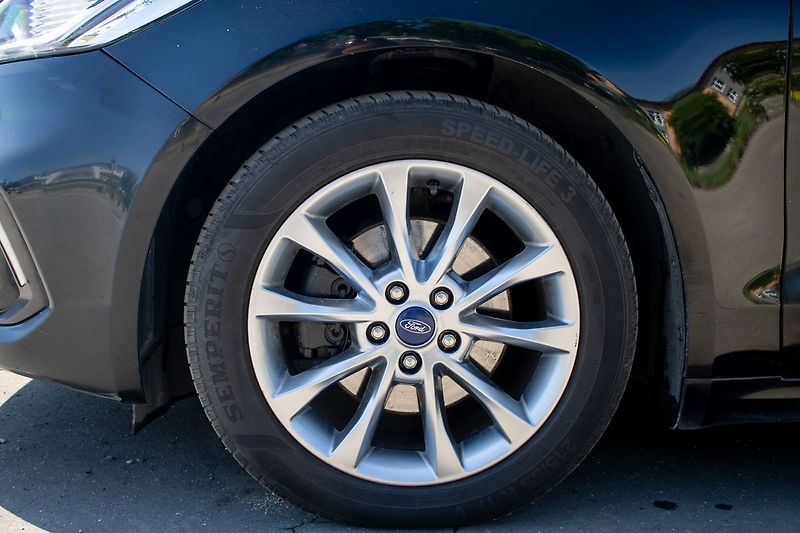Ford Mondeo Titanium - fotka 9 z 17