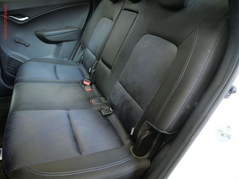 Hyundai ix20 (2017) 1.4i, ČR, servis.kniha, AC - fotka 11 z 13