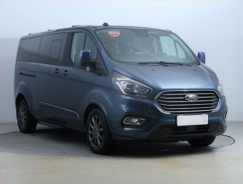 Ford Tourneo Custom (2021) Titanium 2.0 EcoBlue, ČR, 1Maj - fotografie inzerátu