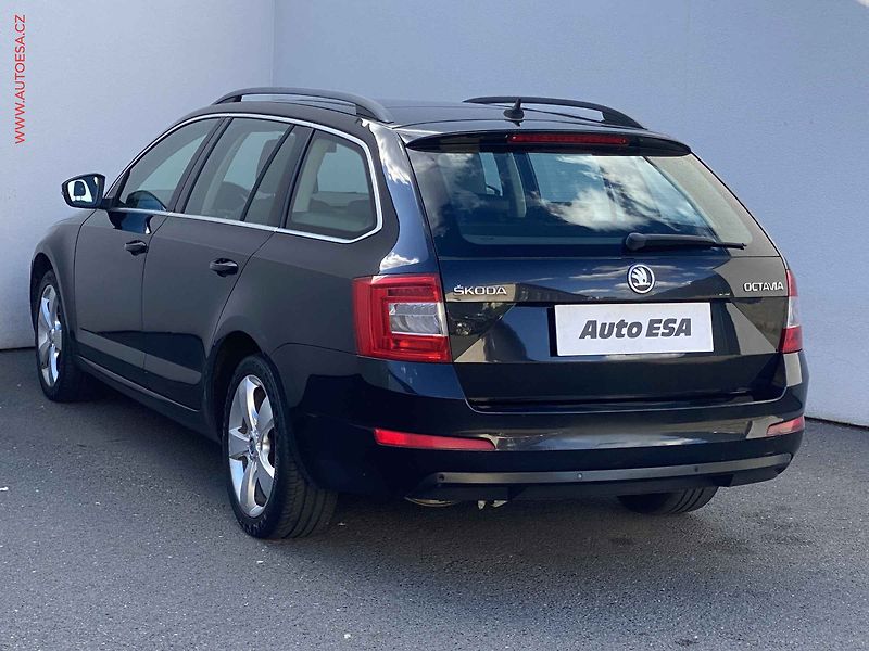 Škoda Octavia (2014) 2.0 TDI, DSG, navi, bixen - fotka 6 z 17