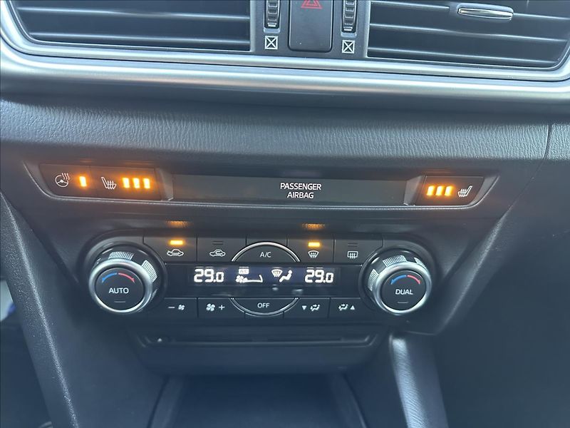 Mazda 3 2,0 EXCLUSIVE G120 - fotka 17 z 26