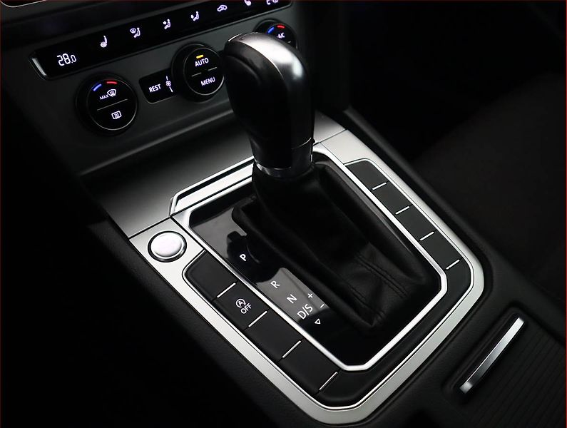 Volkswagen Passat (2018) Comfortline 2.0 TDI, Automat - fotka 11 z 18