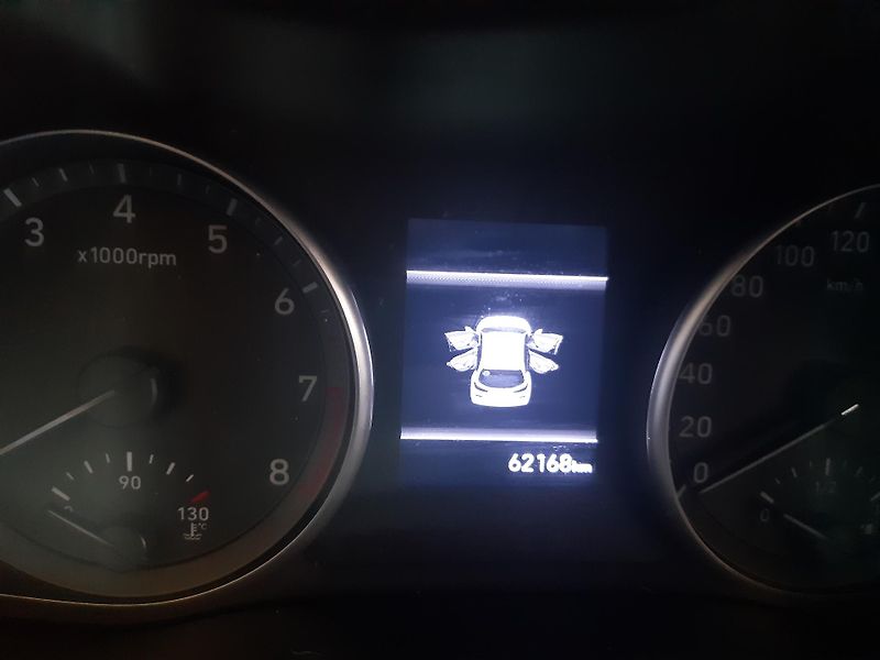 Hyundai i30 1.0 T-GDI Combi 88KW 62000km!! - fotka 14 z 22