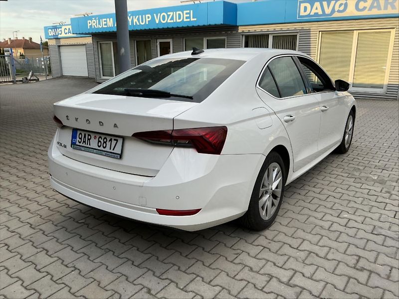 Škoda Octavia 1,5 TSI 110kW Style Aut.klima - fotka 5 z 31