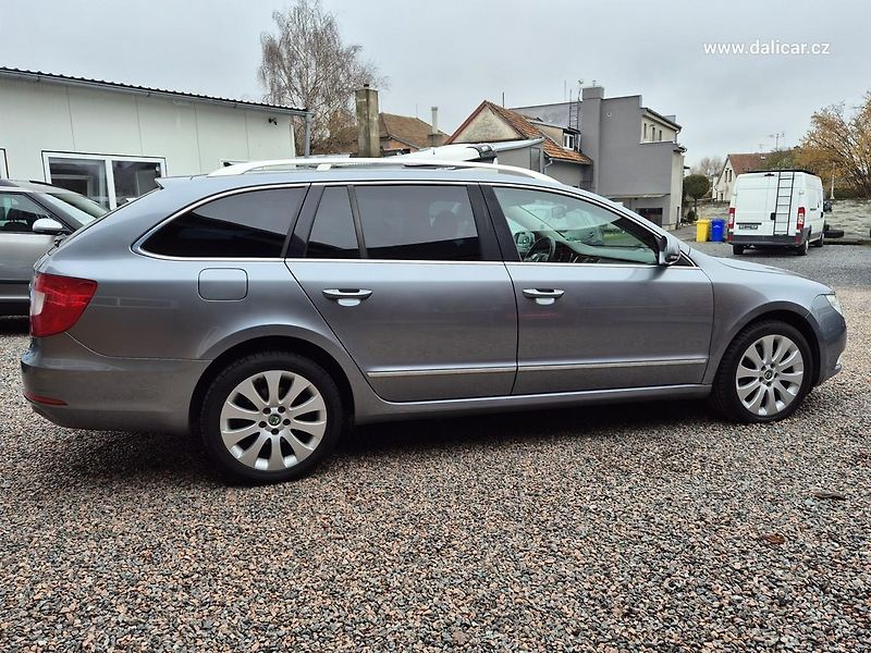 Škoda Superb (2012) 2.0TDi 125KW ELEGANCE XENON - fotka 14 z 50