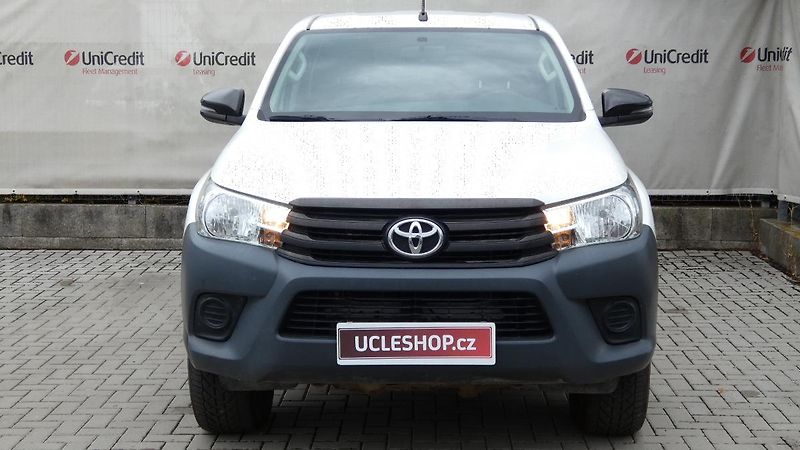 Toyota Hilux 2.4 D-4D Double Cab 4x4 Live - fotka 2 z 21