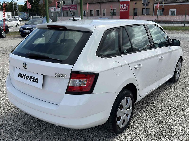 Škoda Fabia (2017) 1.2TSi, 2.maj,ČR, AC, temp - fotka 4 z 18