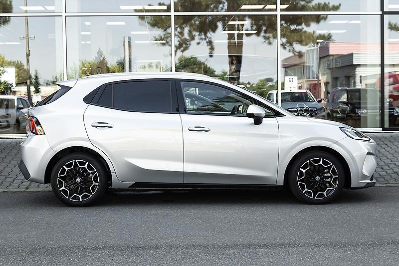 MG MG4 EV Urban (2026) 54 kWh  Premium - fotka 6 z 23