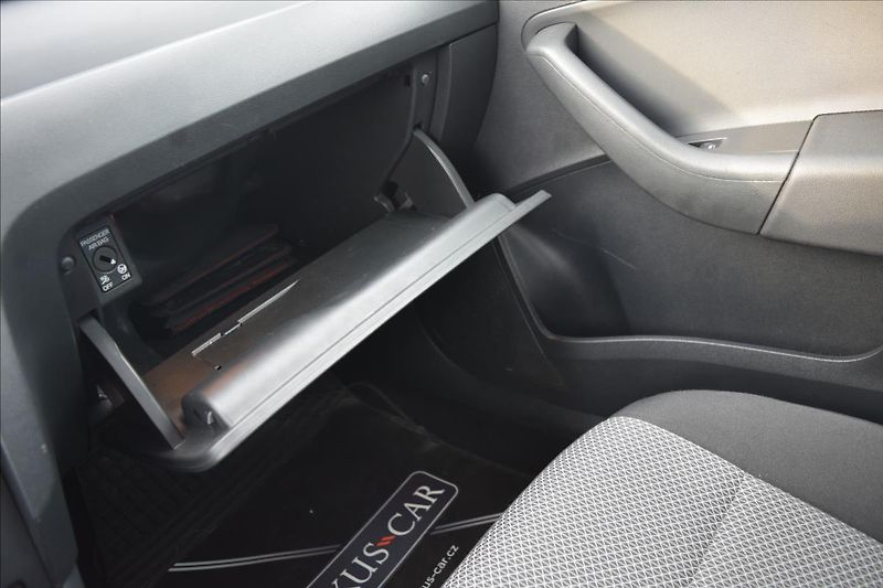Seat Toledo 1,2 TSI 63KW PO ROZVODECH STK - fotka 49 z 53