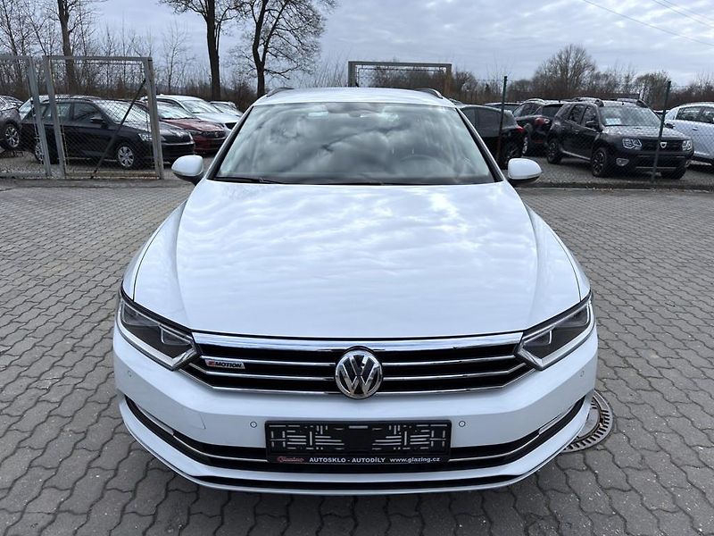 Volkswagen Passat 2.0 TDI 110 kW 4x4 navigace - fotka 2 z 24
