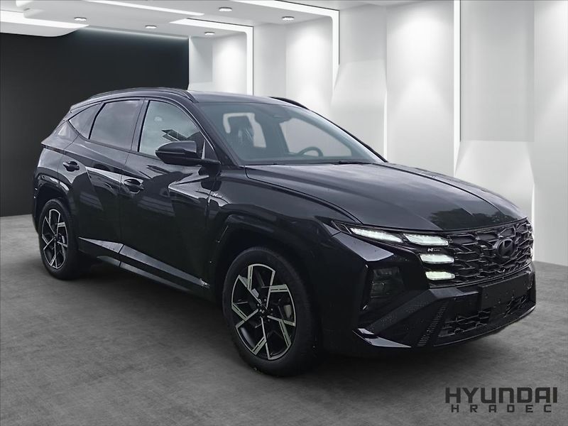 Hyundai Tucson 1,6  černá Nline PWR - fotka 2 z 12