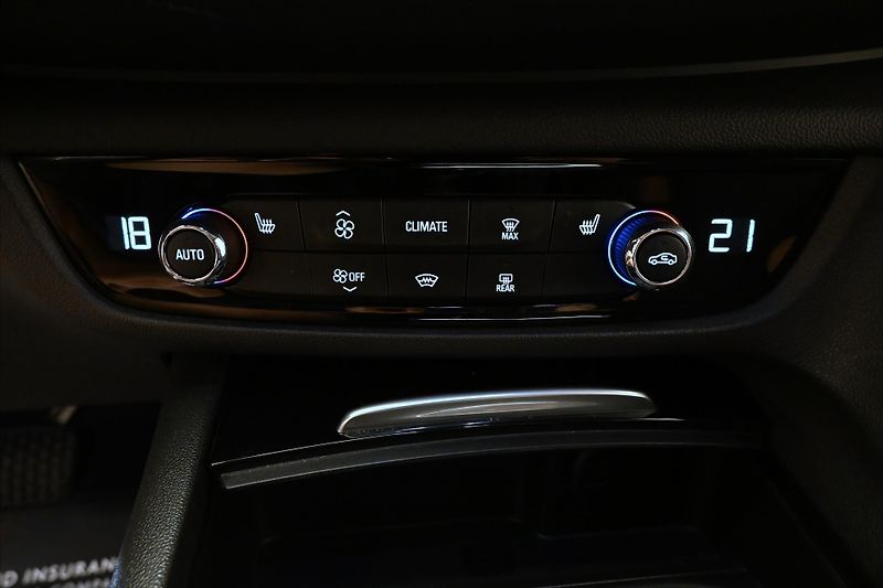 Opel Insignia 1,5 CDTI 90kW AT Záruka až 5 l - fotka 20 z 29
