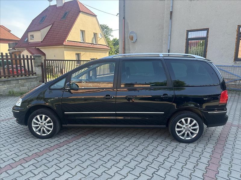 Volkswagen Sharan 1,9 TDI NOVÉ ROZVODY 7.MÍST - fotka 8 z 28
