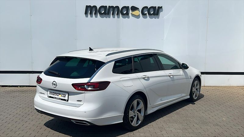 Opel Insignia 2.0CDTI 154kW 4x4 INOVATION - fotka 2 z 3