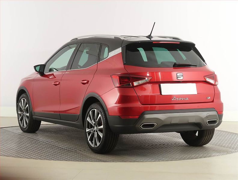 Seat Arona (2025) FR 1.0 TSI - fotka 4 z 21